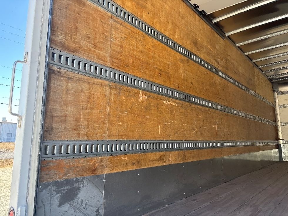 Medium Duty Box Truck-Light and Medium Duty Trucks-International-2020-MV607-Greer-SC-251,034\n\t\tmiles-$ 38,750 - Image 10