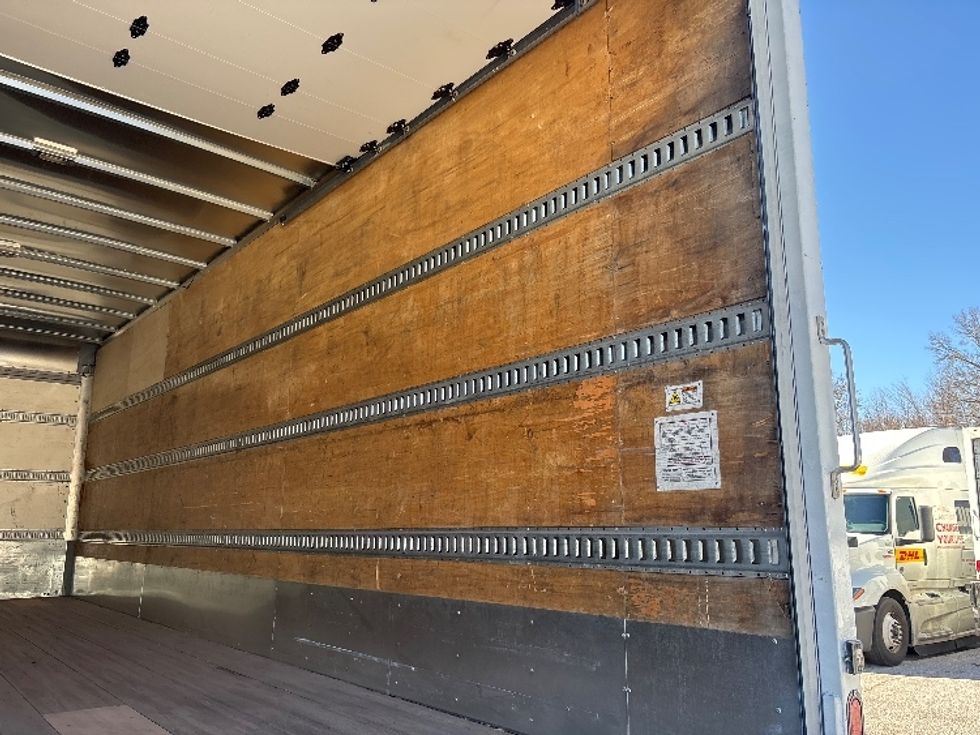 Medium Duty Box Truck-Light and Medium Duty Trucks-International-2020-MV607-Greer-SC-251,034\n\t\tmiles-$ 38,750 - Image 11