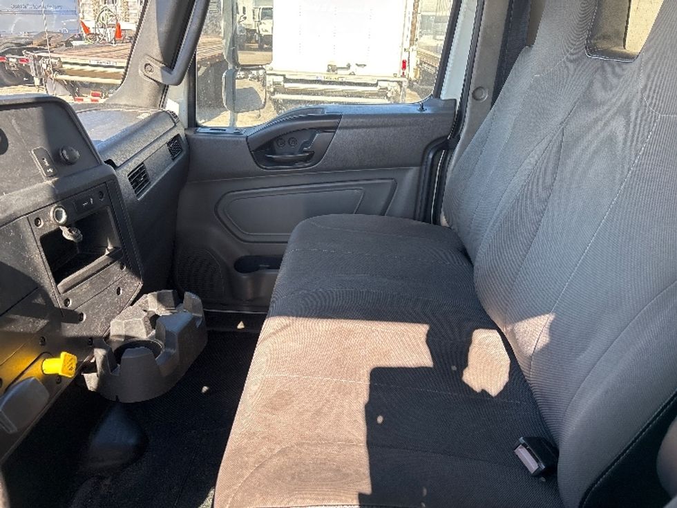 Medium Duty Box Truck-Light and Medium Duty Trucks-International-2020-MV607-Greer-SC-258,796\n\t\tmiles-$ 37,500 - Image 19