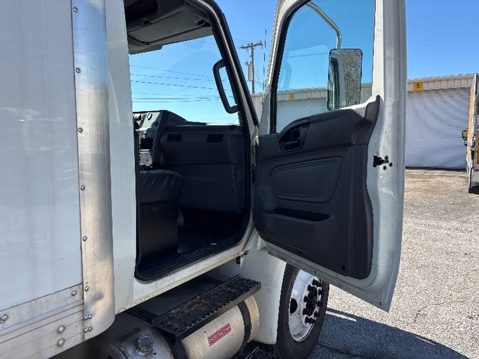 Medium Duty Box Truck-Light and Medium Duty Trucks-International-2020-MV607-Greer-SC-258,796\n\t\tmiles-$ 37,500 - Image 20