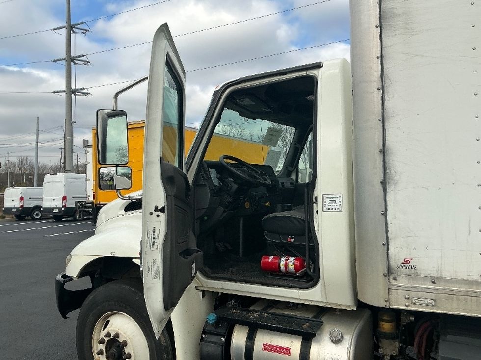 Medium Duty Box Truck-Light and Medium Duty Trucks-International-2020-MV607-Greer-SC-258,993\n\t\tmiles-$ 37,500 - Image 16
