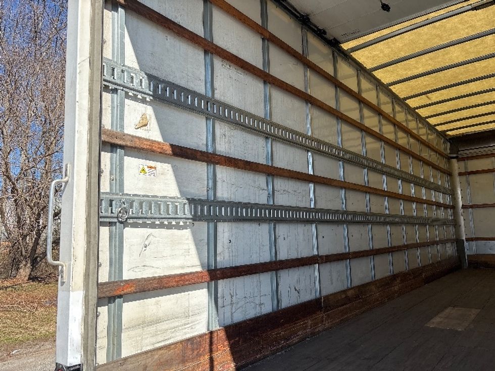 Medium Duty Box Truck-Light and Medium Duty Trucks-International-2020-MV607-Greer-SC-263,601\n\t\tmiles-$ 36,750 - Image 11