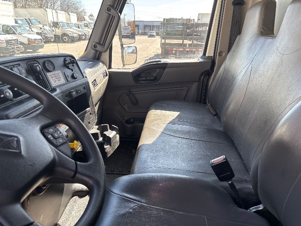 Medium Duty Box Truck-Light and Medium Duty Trucks-International-2020-MV607-Greer-SC-263,601\n\t\tmiles-$ 36,750 - Image 17