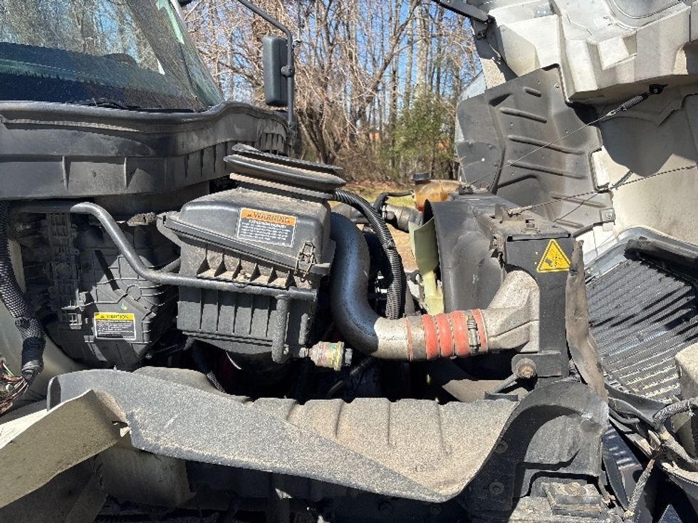 Medium Duty Box Truck-Light and Medium Duty Trucks-International-2020-MV607-Greer-SC-263,601\n\t\tmiles-$ 36,750 - Image 21