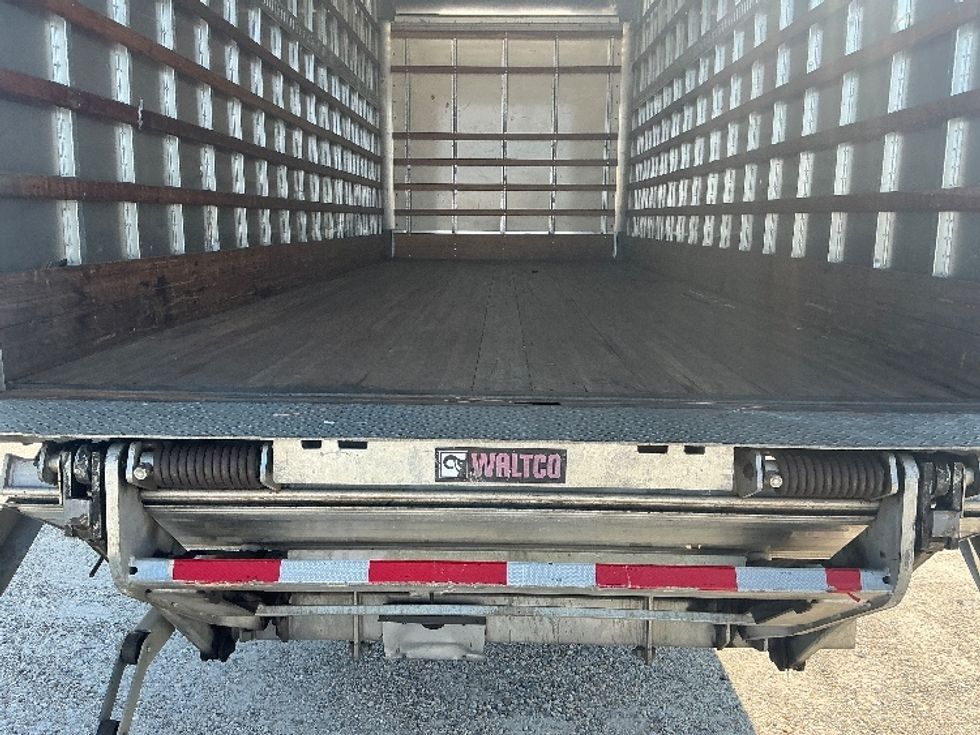 Medium Duty Box Truck-Light and Medium Duty Trucks-International-2020-MV607-Gulfport-MS-110,371\n\t\tmiles-$ 51,500 - Image 10