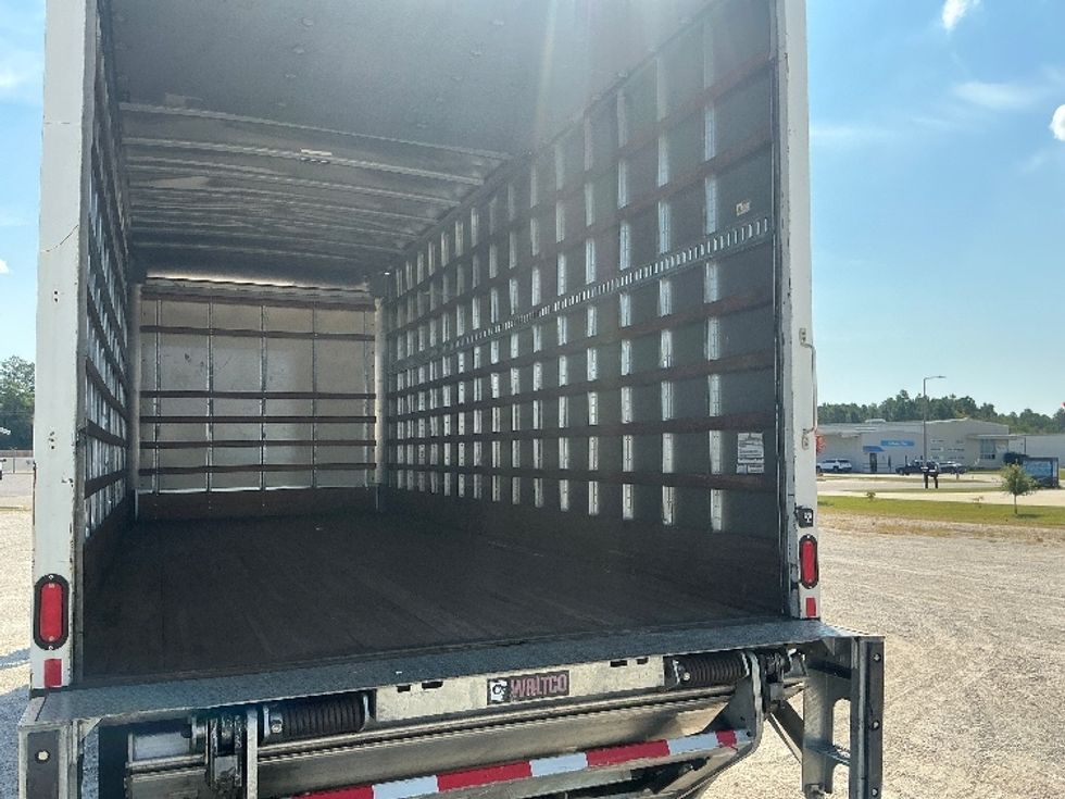 Medium Duty Box Truck-Light and Medium Duty Trucks-International-2020-MV607-Gulfport-MS-110,371\n\t\tmiles-$ 51,500 - Image 12