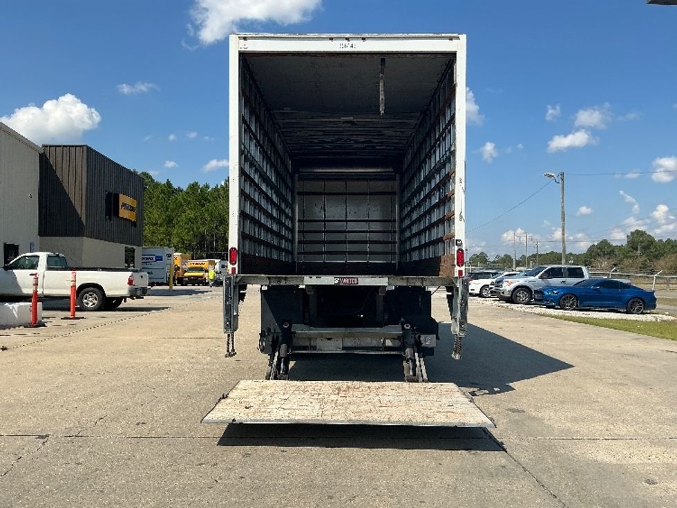 Medium Duty Box Truck-Light and Medium Duty Trucks-International-2020-MV607-Gulfport-MS-110,371\n\t\tmiles-$ 51,500 - Image 9