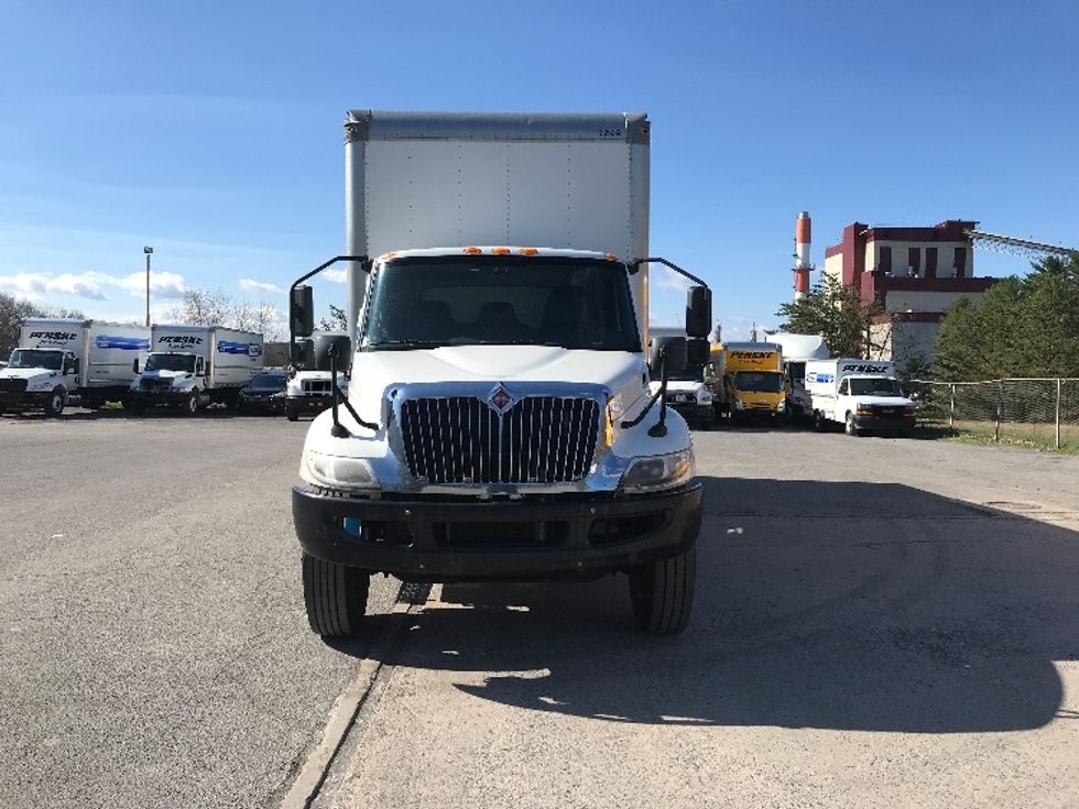 Medium Duty Box Truck-Light and Medium Duty Trucks-International-2020-MV607-Hagerstown-MD-206,805\n\t\tmiles-$ 39,500 - Image 2