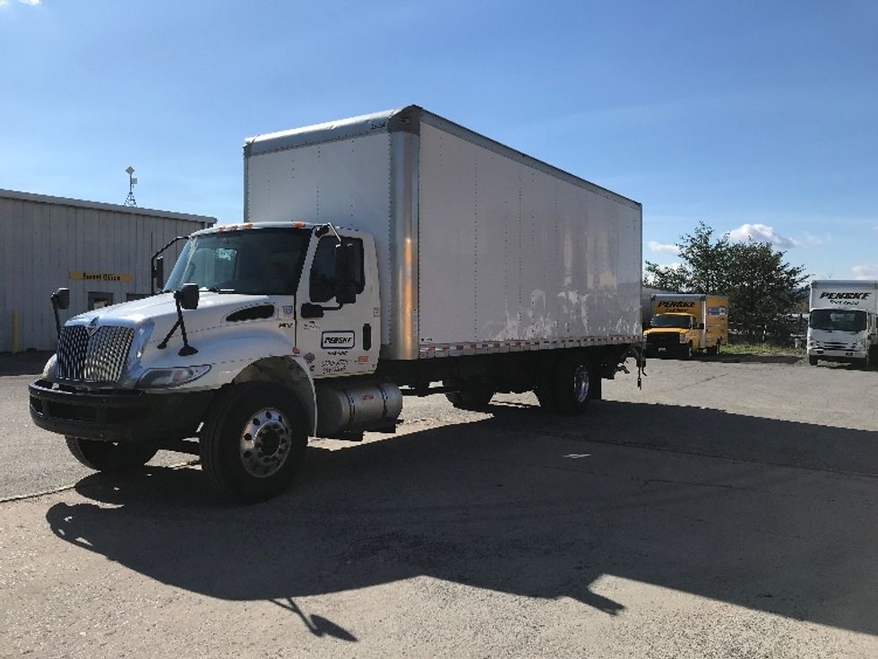 Medium Duty Box Truck-Light and Medium Duty Trucks-International-2020-MV607-Hagerstown-MD-206,805\n\t\tmiles-$ 39,500 - Image 3