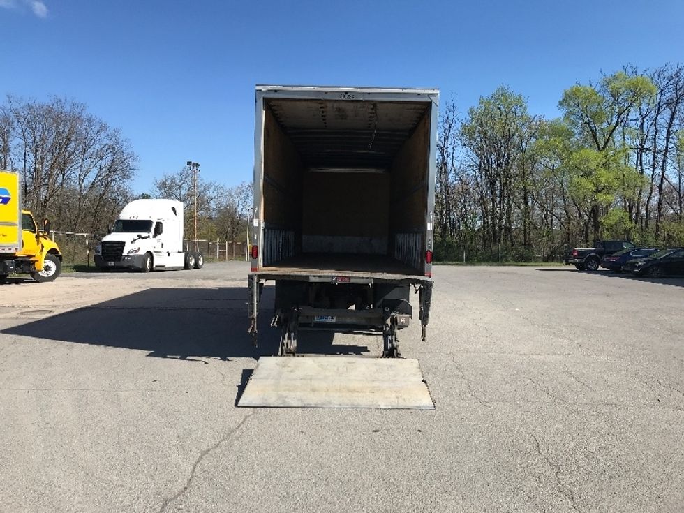 Medium Duty Box Truck-Light and Medium Duty Trucks-International-2020-MV607-Hagerstown-MD-206,805\n\t\tmiles-$ 39,500 - Image 9