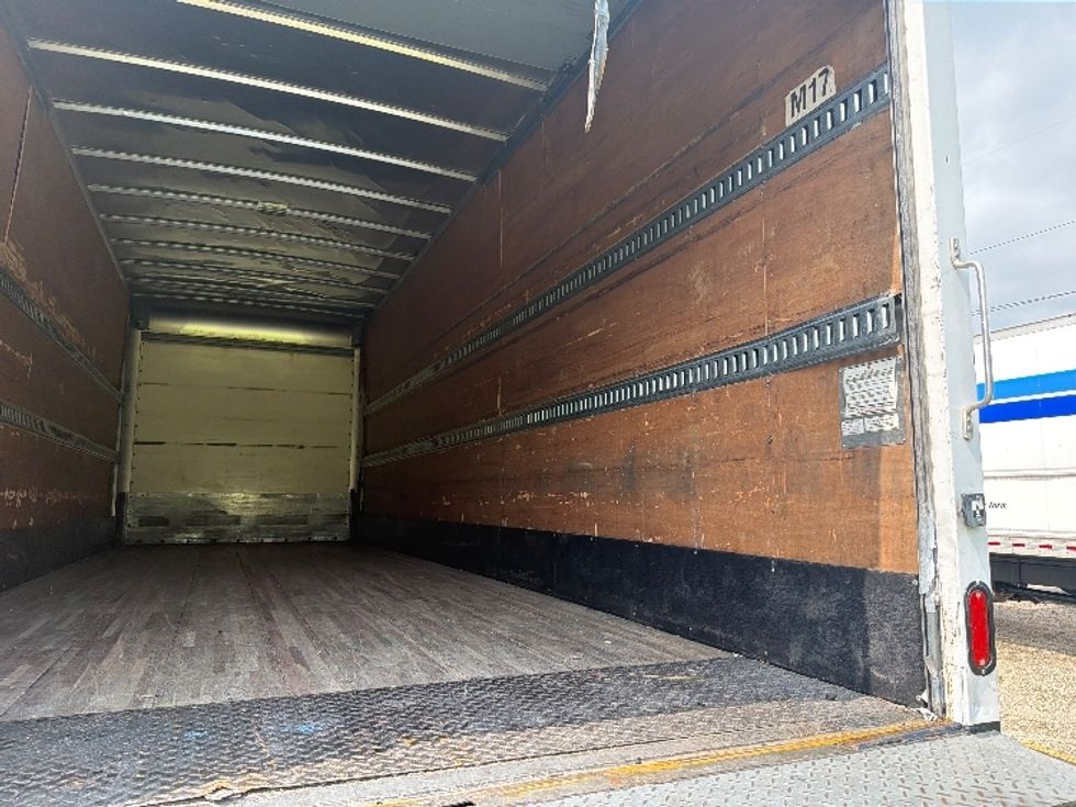 Medium Duty Box Truck-Light and Medium Duty Trucks-International-2020-MV607-Hammond-LA-102,831\n\t\tmiles-$ 64,500 - Image 11