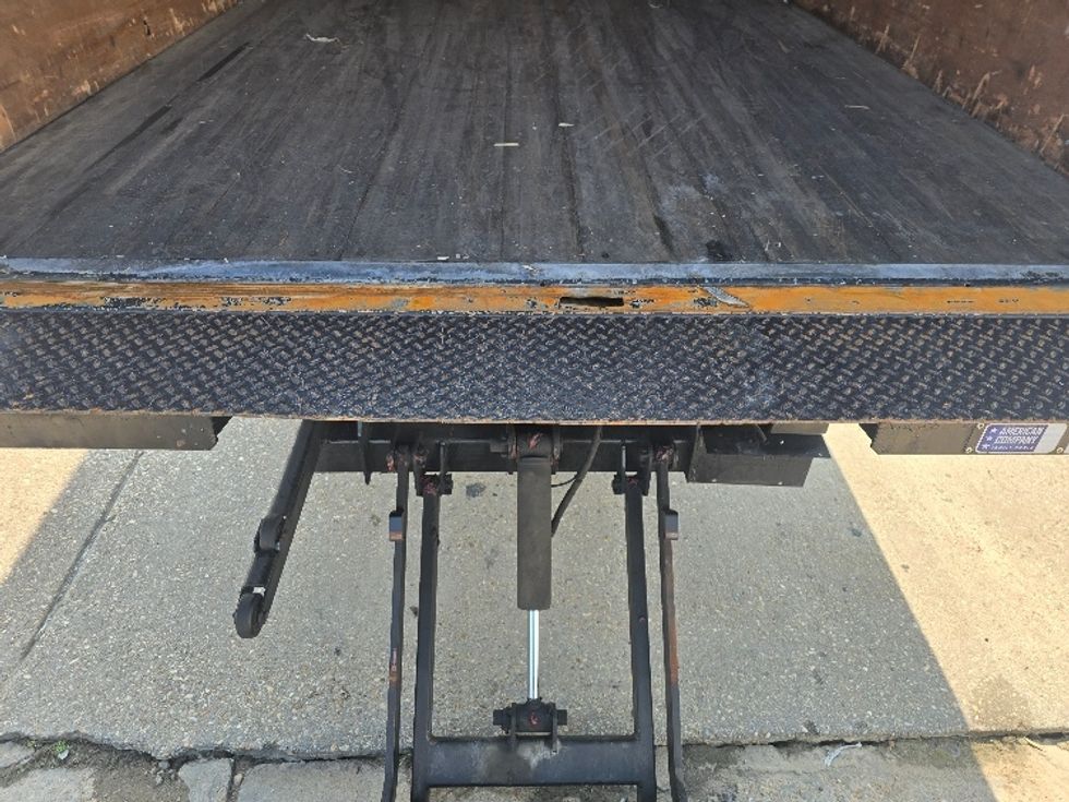 Medium Duty Box Truck-Light and Medium Duty Trucks-International-2020-MV607-Hammond-LA-103,420\n\t\tmiles-$ 62,250 - Image 10