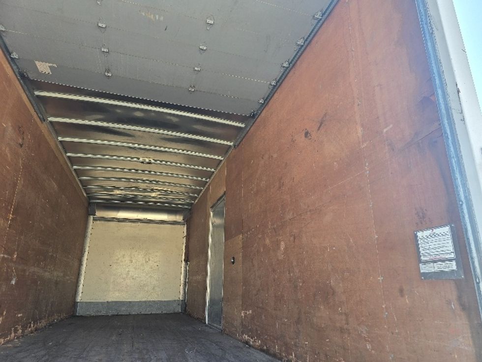 Medium Duty Box Truck-Light and Medium Duty Trucks-International-2020-MV607-Hammond-LA-103,420\n\t\tmiles-$ 62,250 - Image 12