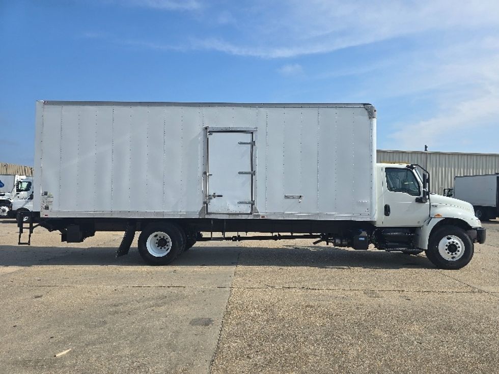 Medium Duty Box Truck-Light and Medium Duty Trucks-International-2020-MV607-Hammond-LA-103,420\n\t\tmiles-$ 62,250 - Image 15