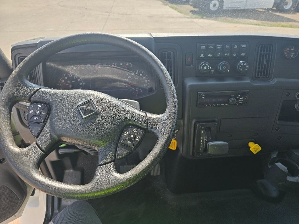 Medium Duty Box Truck-Light and Medium Duty Trucks-International-2020-MV607-Hammond-LA-103,420\n\t\tmiles-$ 62,250 - Image 18