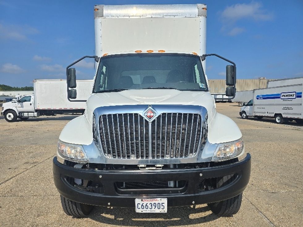 Medium Duty Box Truck-Light and Medium Duty Trucks-International-2020-MV607-Hammond-LA-103,420\n\t\tmiles-$ 62,250 - Image 2