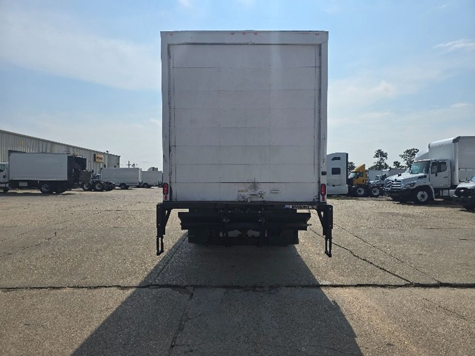 Medium Duty Box Truck-Light and Medium Duty Trucks-International-2020-MV607-Hammond-LA-103,420\n\t\tmiles-$ 62,250 - Image 7