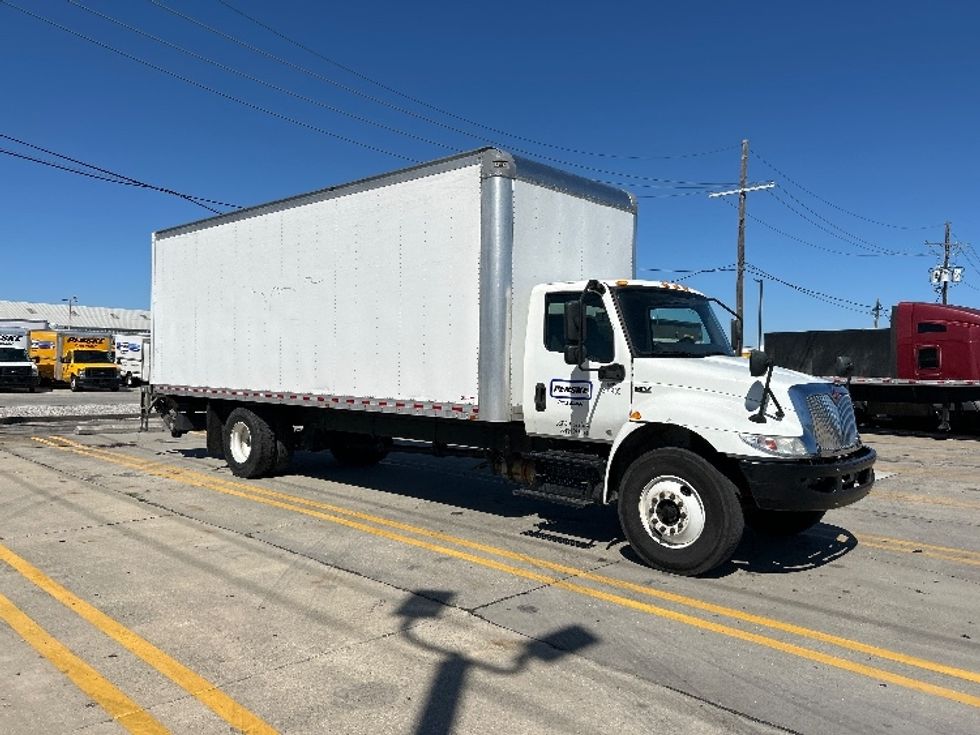 Medium Duty Box Truck-Light and Medium Duty Trucks-International-2020-MV607-Hammond-LA-125,023\n\t\tmiles-$ 64,500 - Image 1