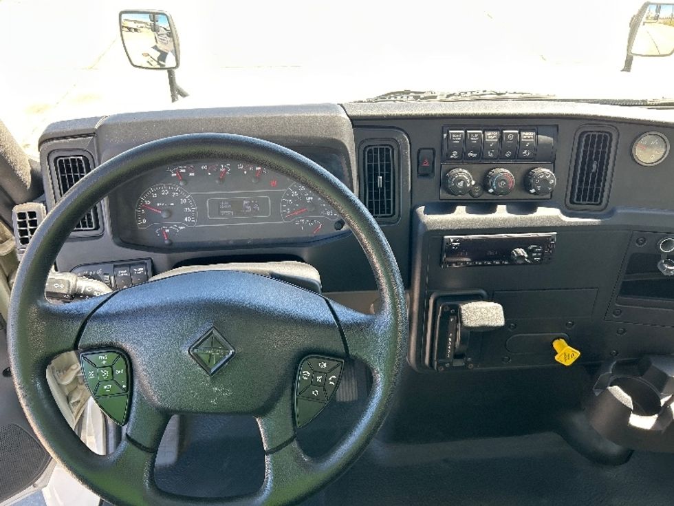 Medium Duty Box Truck-Light and Medium Duty Trucks-International-2020-MV607-Hammond-LA-125,023\n\t\tmiles-$ 64,500 - Image 18