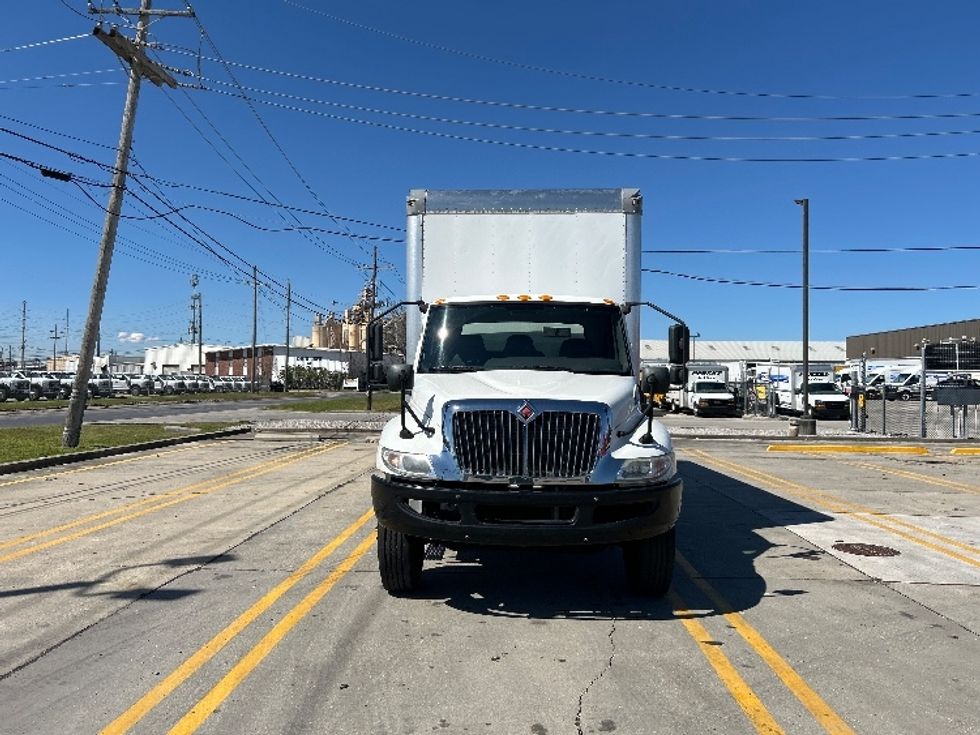 Medium Duty Box Truck-Light and Medium Duty Trucks-International-2020-MV607-Hammond-LA-125,023\n\t\tmiles-$ 64,500 - Image 2