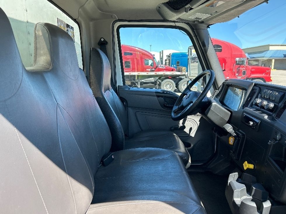 Medium Duty Box Truck-Light and Medium Duty Trucks-International-2020-MV607-Hammond-LA-125,023\n\t\tmiles-$ 64,500 - Image 22