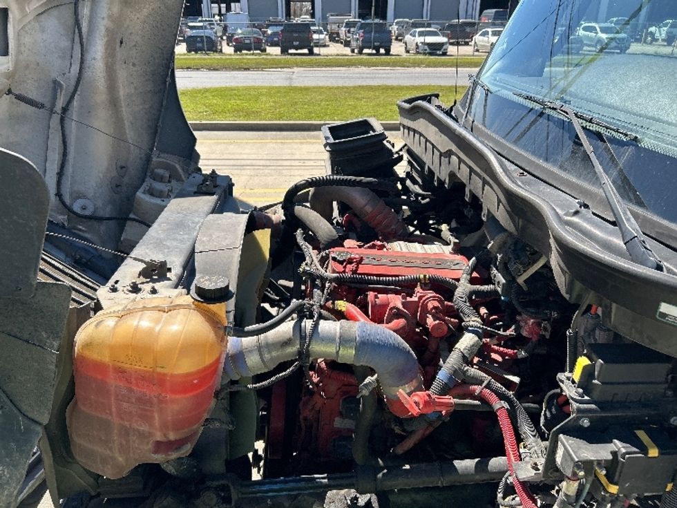 Medium Duty Box Truck-Light and Medium Duty Trucks-International-2020-MV607-Hammond-LA-125,023\n\t\tmiles-$ 64,500 - Image 24