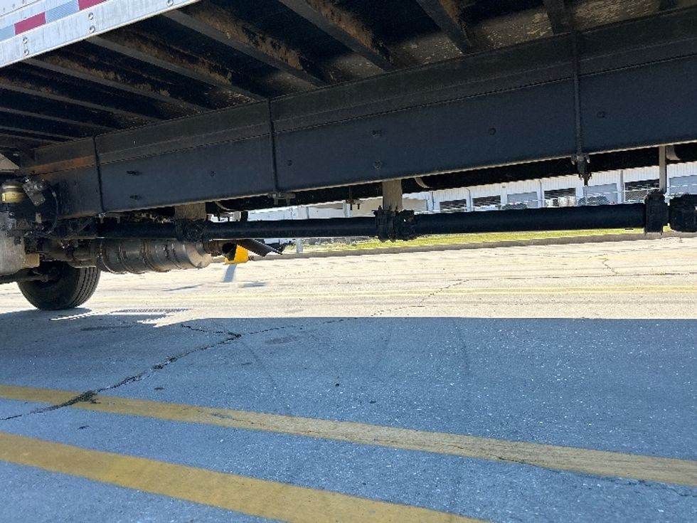 Medium Duty Box Truck-Light and Medium Duty Trucks-International-2020-MV607-Hammond-LA-125,023\n\t\tmiles-$ 64,500 - Image 5