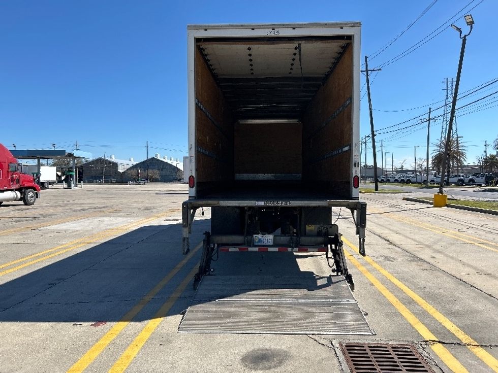 Medium Duty Box Truck-Light and Medium Duty Trucks-International-2020-MV607-Hammond-LA-125,023\n\t\tmiles-$ 64,500 - Image 9