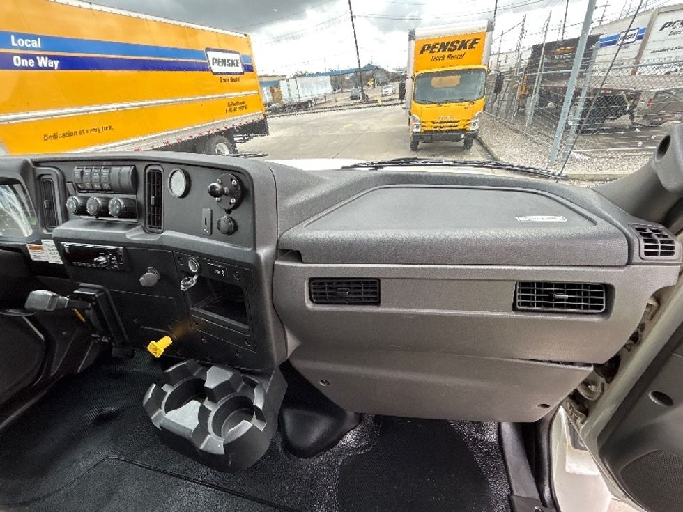 Medium Duty Box Truck-Light and Medium Duty Trucks-International-2020-MV607-Hammond-LA-131,843\n\t\tmiles-$ 53,000 - Image 21