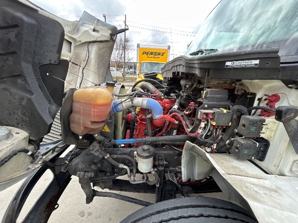 Medium Duty Box Truck-Light and Medium Duty Trucks-International-2020-MV607-Hammond-LA-131,843\n\t\tmiles-$ 53,000 - Image 24