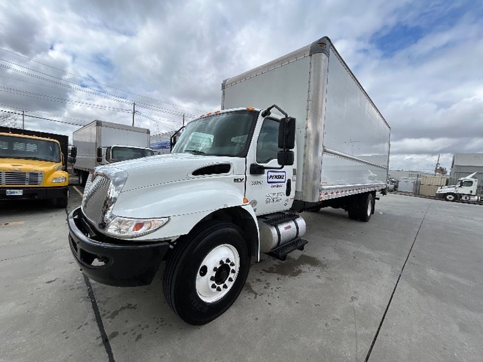 Medium Duty Box Truck-Light and Medium Duty Trucks-International-2020-MV607-Hammond-LA-131,843\n\t\tmiles-$ 53,000 - Image 3