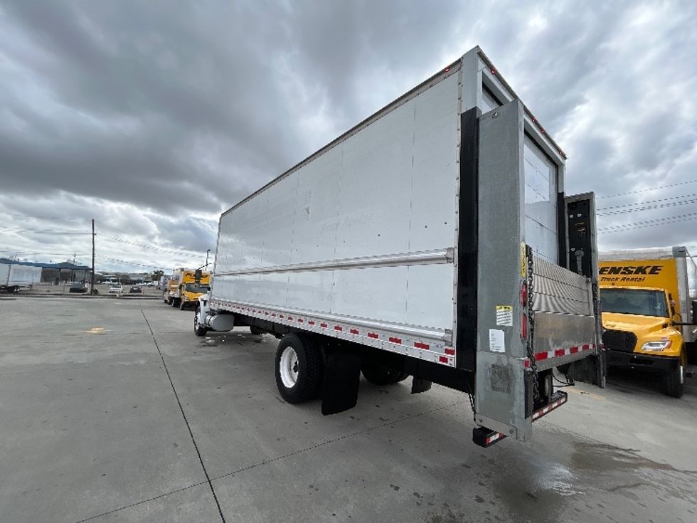Medium Duty Box Truck-Light and Medium Duty Trucks-International-2020-MV607-Hammond-LA-131,843\n\t\tmiles-$ 53,000 - Image 6