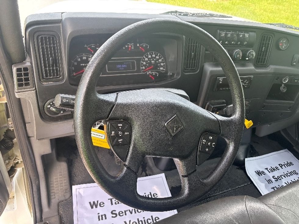 Medium Duty Box Truck-Light and Medium Duty Trucks-International-2020-MV607-Hammond-LA-180,600\n\t\tmiles-$ 44,000 - Image 17