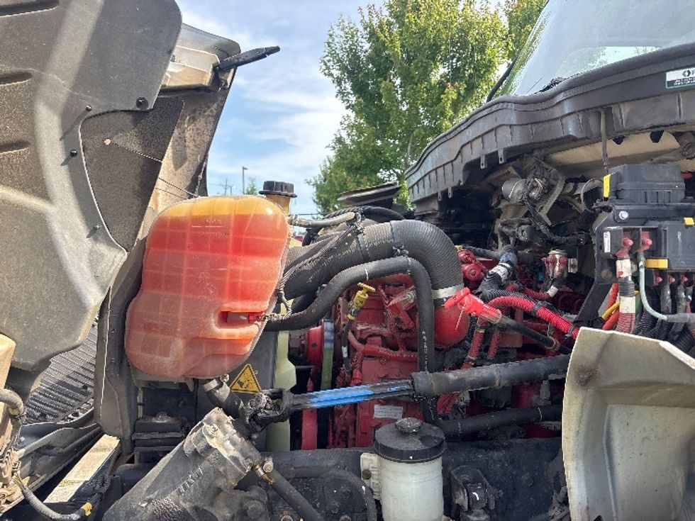 Medium Duty Box Truck-Light and Medium Duty Trucks-International-2020-MV607-Hammond-LA-180,600\n\t\tmiles-$ 44,000 - Image 24