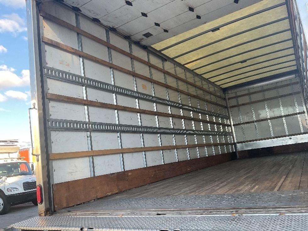 Medium Duty Box Truck-Light and Medium Duty Trucks-International-2020-MV607-Harahan-LA-259,327\n\t\tmiles-$ 37,500 - Image 11