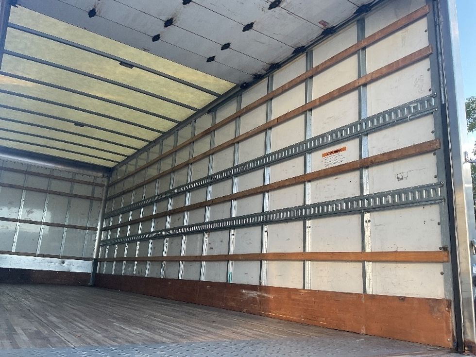 Medium Duty Box Truck-Light and Medium Duty Trucks-International-2020-MV607-Harahan-LA-259,327\n\t\tmiles-$ 37,500 - Image 12