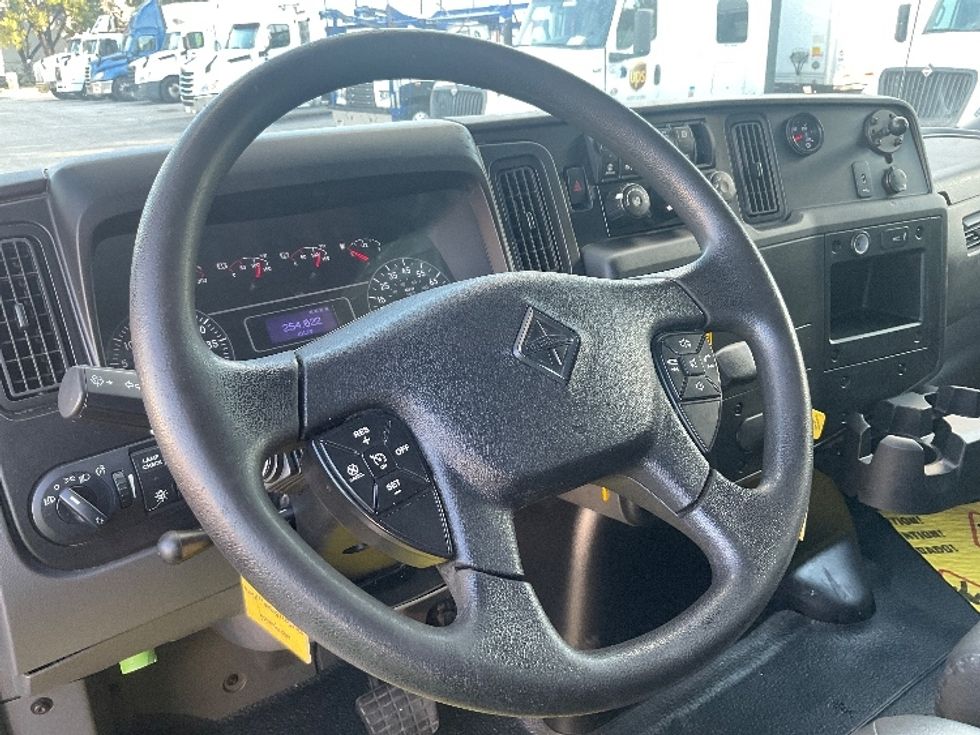 Medium Duty Box Truck-Light and Medium Duty Trucks-International-2020-MV607-Harahan-LA-259,327\n\t\tmiles-$ 37,500 - Image 17