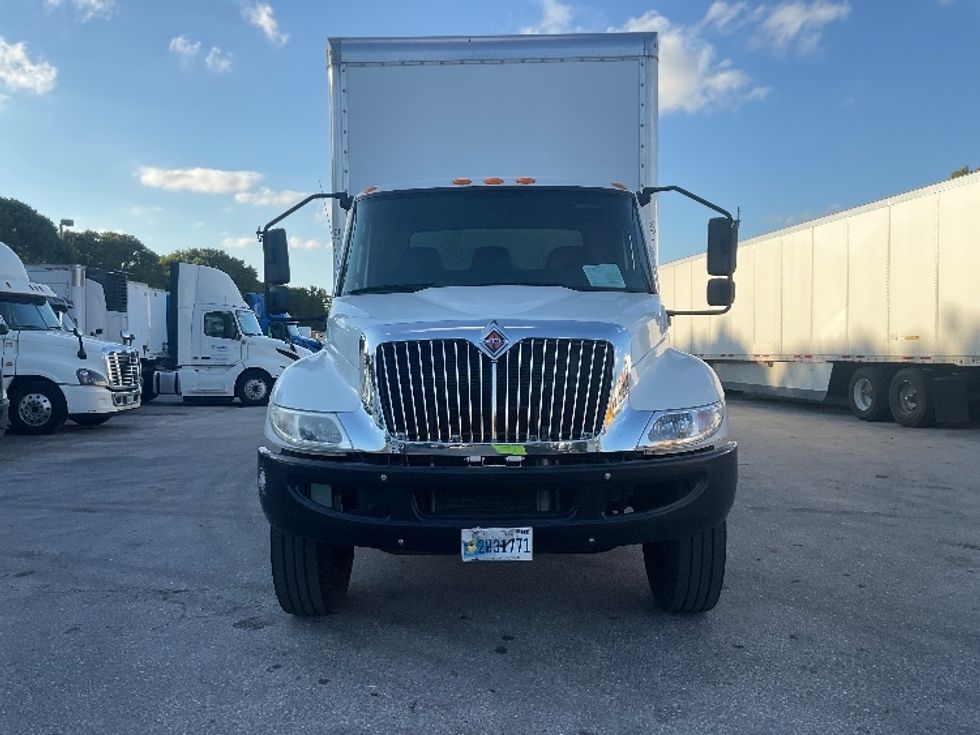 Medium Duty Box Truck-Light and Medium Duty Trucks-International-2020-MV607-Harahan-LA-259,327\n\t\tmiles-$ 37,500 - Image 2