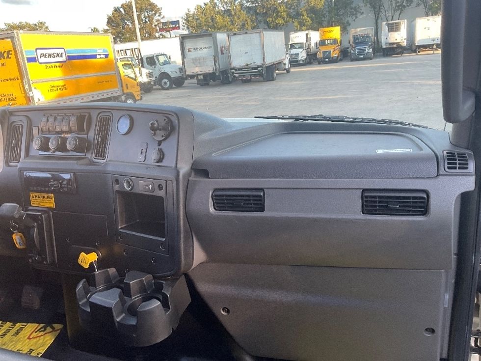 Medium Duty Box Truck-Light and Medium Duty Trucks-International-2020-MV607-Harahan-LA-259,327\n\t\tmiles-$ 37,500 - Image 21