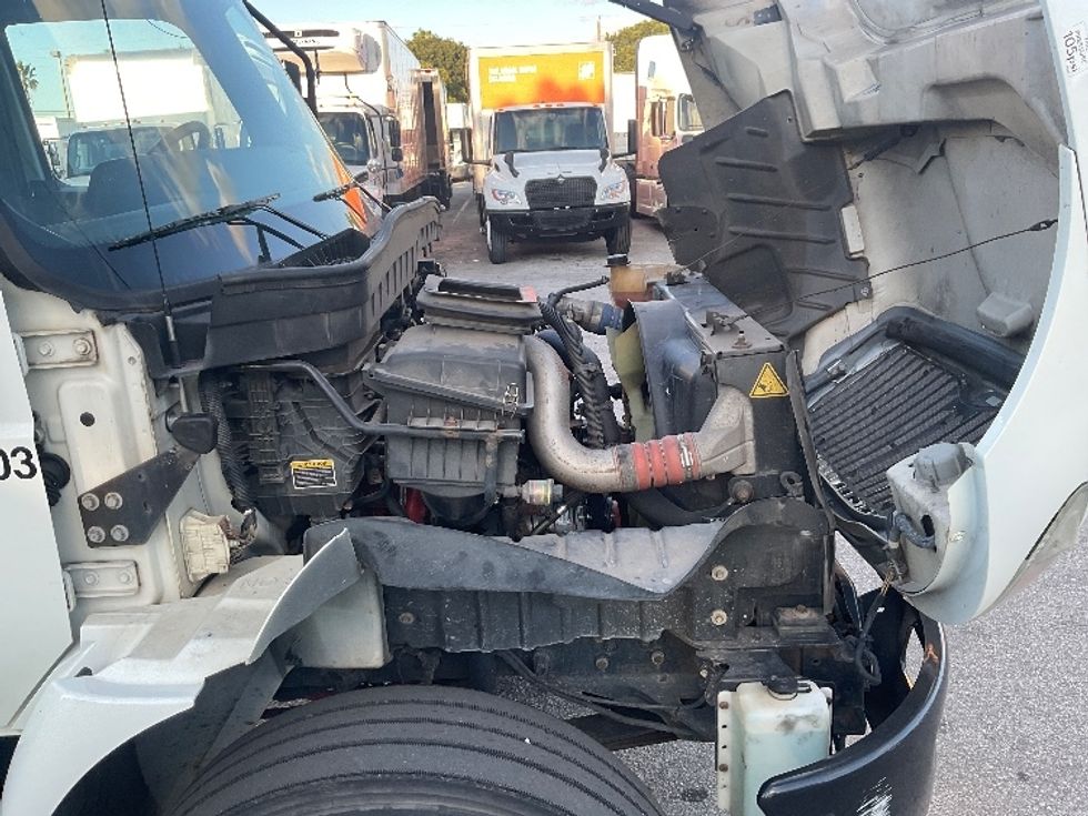 Medium Duty Box Truck-Light and Medium Duty Trucks-International-2020-MV607-Harahan-LA-259,327\n\t\tmiles-$ 37,500 - Image 23