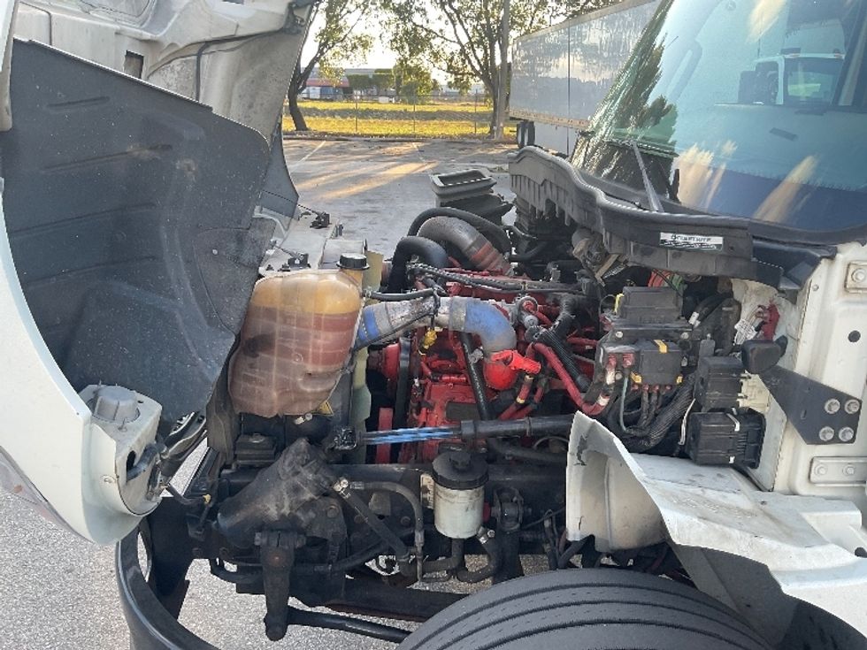 Medium Duty Box Truck-Light and Medium Duty Trucks-International-2020-MV607-Harahan-LA-259,327\n\t\tmiles-$ 37,500 - Image 24