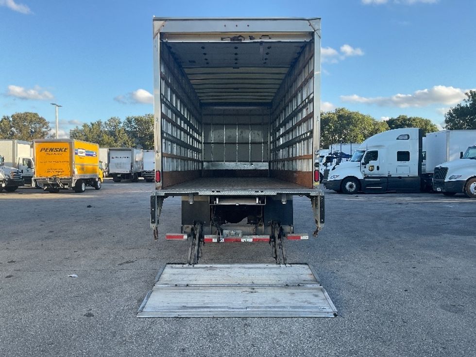 Medium Duty Box Truck-Light and Medium Duty Trucks-International-2020-MV607-Harahan-LA-259,327\n\t\tmiles-$ 37,500 - Image 9