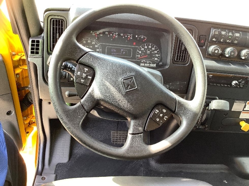 Medium Duty Box Truck-Light and Medium Duty Trucks-International-2020-MV607-Harlingen-TX-203,973\n\t\tmiles-$ 43,750 - Image 18