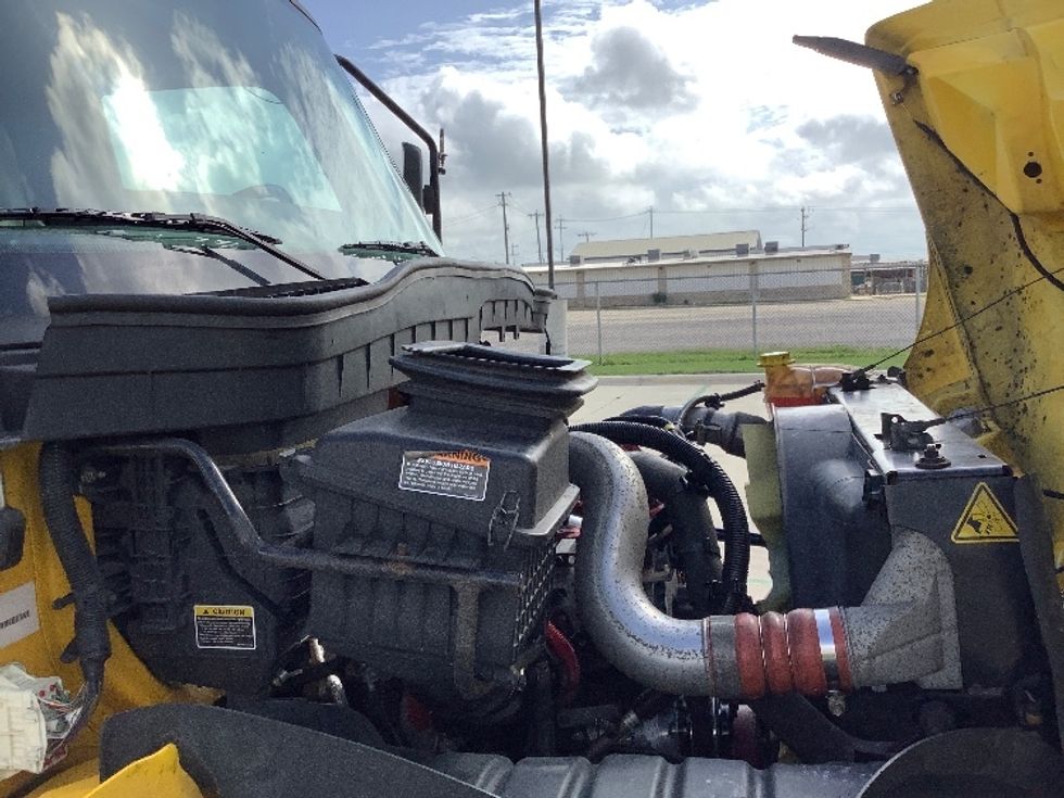 Medium Duty Box Truck-Light and Medium Duty Trucks-International-2020-MV607-Harlingen-TX-203,973\n\t\tmiles-$ 43,750 - Image 23