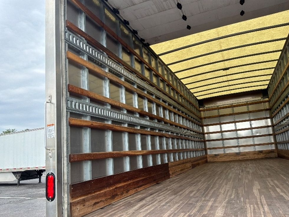 Medium Duty Box Truck-Light and Medium Duty Trucks-International-2020-MV607-Harrisburg-PA-114,418\n\t\tmiles-$ 57,000 - Image 11