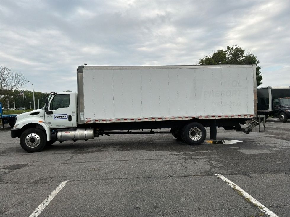 Medium Duty Box Truck-Light and Medium Duty Trucks-International-2020-MV607-Harrisburg-PA-114,418\n\t\tmiles-$ 57,000 - Image 4
