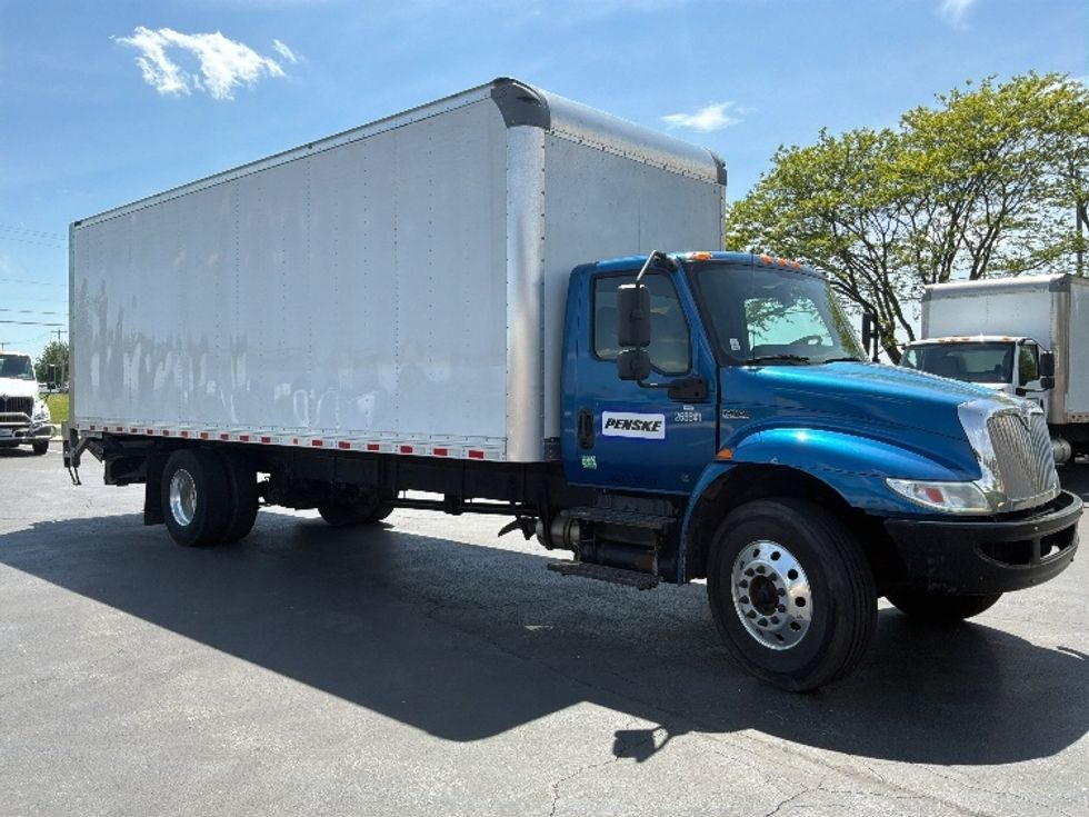 Medium Duty Box Truck-Light and Medium Duty Trucks-International-2020-MV607-Harrisburg-PA-138,246\n\t\tmiles-$ 59,000 - Image 1