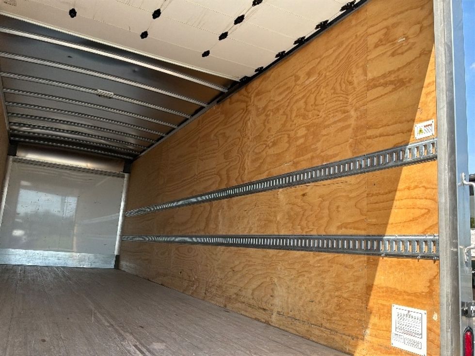 Medium Duty Box Truck-Light and Medium Duty Trucks-International-2020-MV607-Harrisburg-PA-138,246\n\t\tmiles-$ 59,000 - Image 12