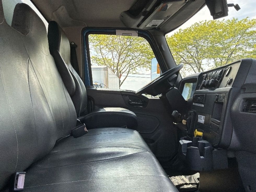 Medium Duty Box Truck-Light and Medium Duty Trucks-International-2020-MV607-Harrisburg-PA-138,246\n\t\tmiles-$ 59,000 - Image 19