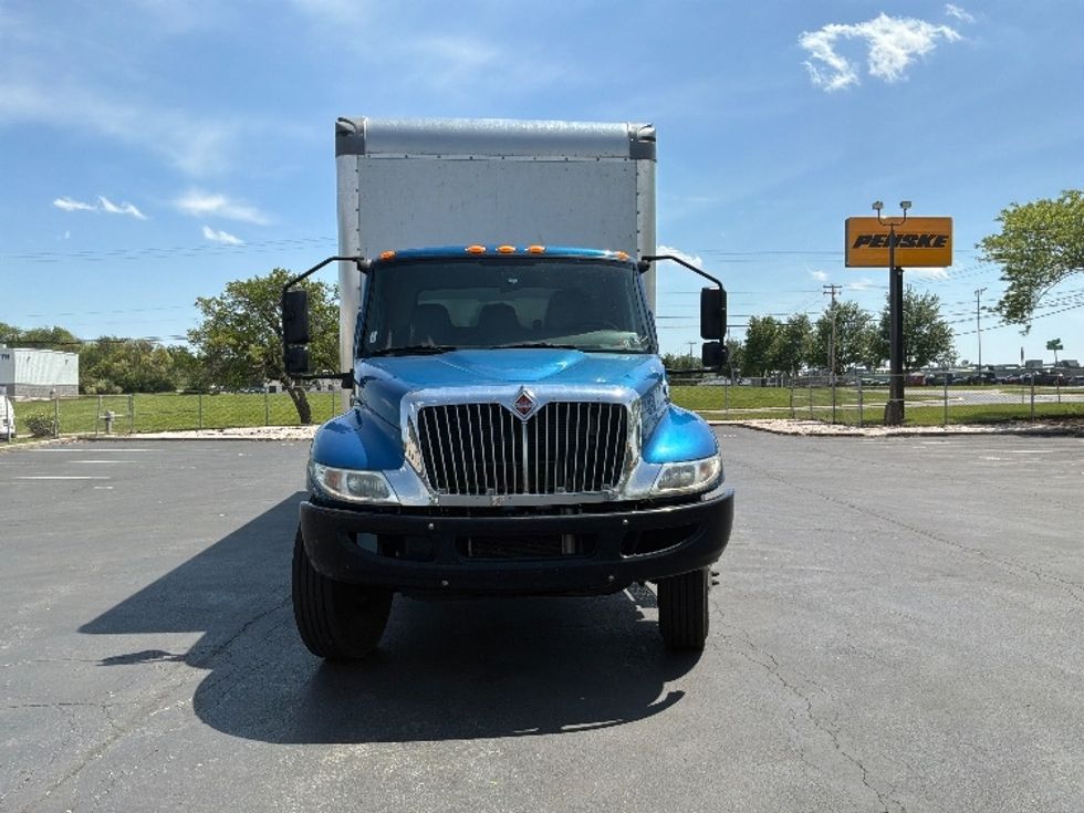 Medium Duty Box Truck-Light and Medium Duty Trucks-International-2020-MV607-Harrisburg-PA-138,246\n\t\tmiles-$ 59,000 - Image 2